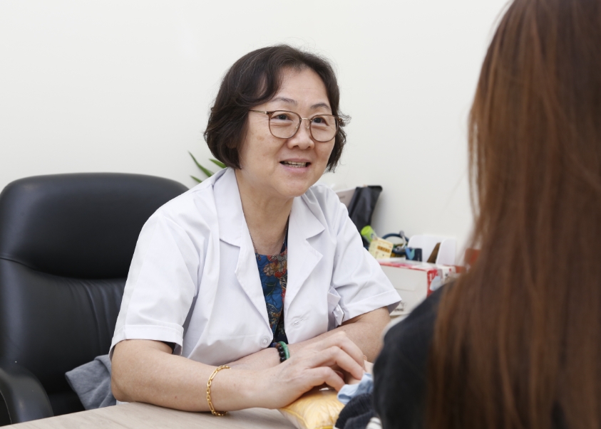 新加坡著名中医师推荐 贡方堂TCM名老专家看病便宜效果好