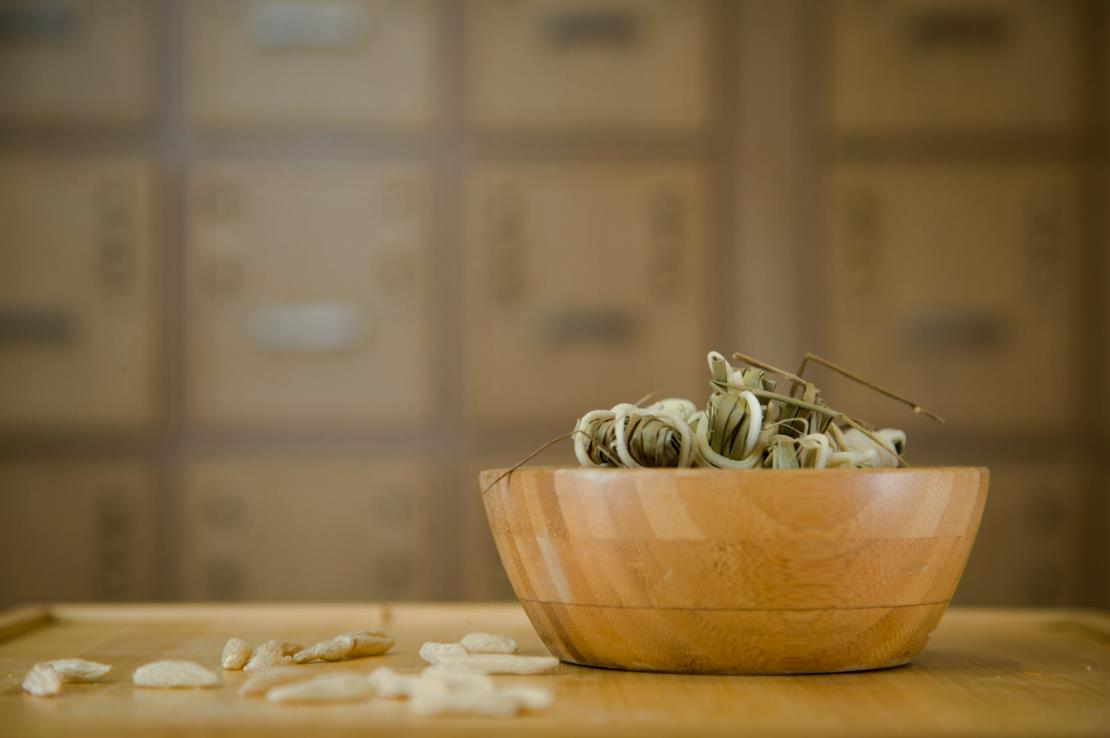 新加坡中医看脾胃不和怎么调理?贡方堂TCM吴美仪一人一方养出好脾胃